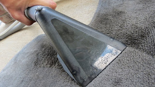Comment nettoyer un tapis de voiture