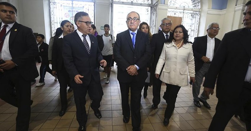 MINEDU: Más de 400 mil maestros participarán en evaluaciones de nombramiento, ascenso y desempeño docente - www.minedu.gob.pe MINEDU: Más de 400 mil maestros participarán en evaluaciones de nombramiento, ascenso y desempeño docente - www.minedu.gob.pe