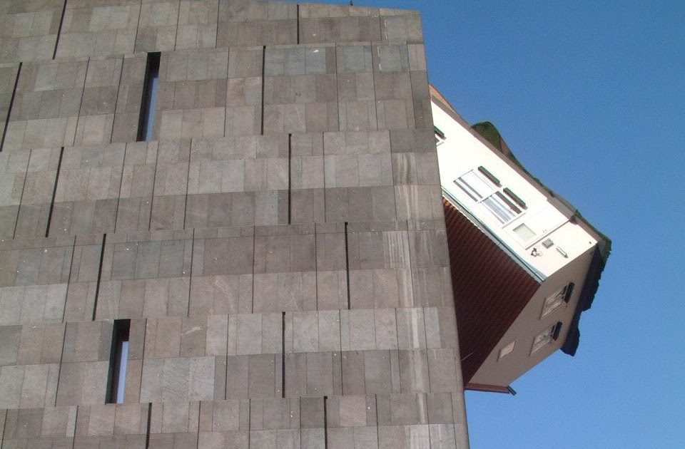 MASM Erwin Wurm House Attack (Viena, Austria) MASM Erwin Wurm House Attack (Viena, Austria)