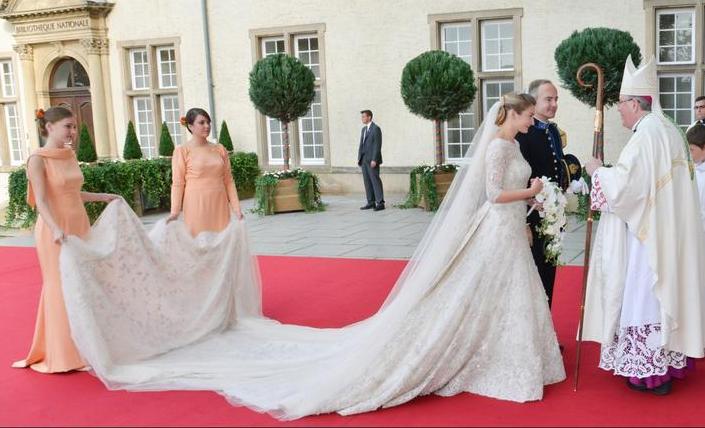 The Royal Order Of Sartorial Splendor Luxembourg Wedding And In The Case Of This Dress That Personal Effort Took 3 200 Hours For Embroidery From A Team 15 People 700 10 Seamstresses