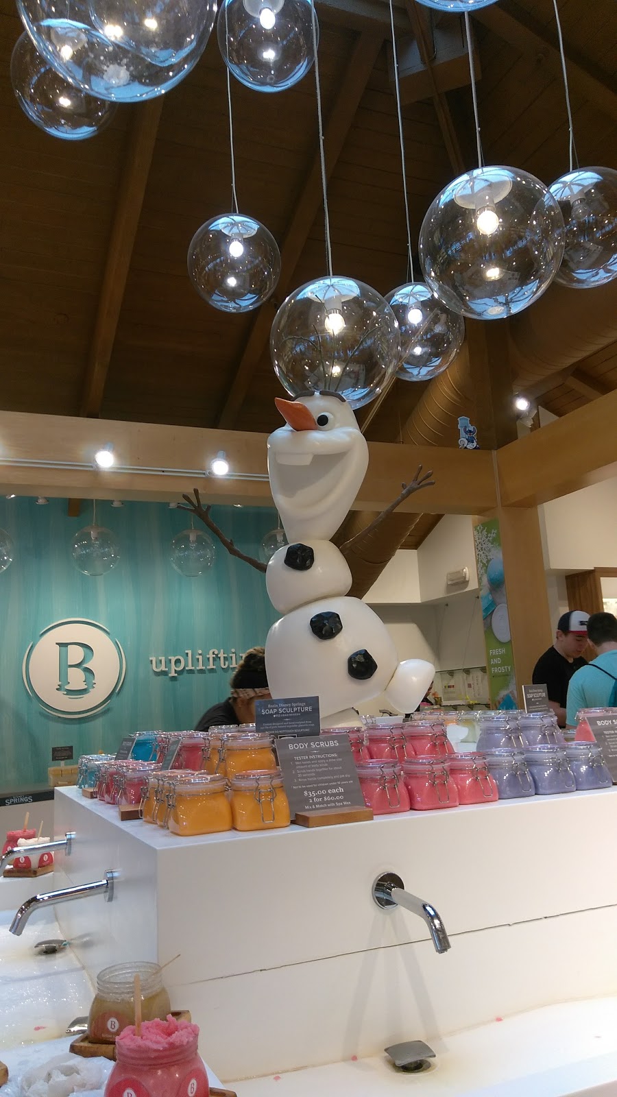 Disney Springs Scavenger Hunt!