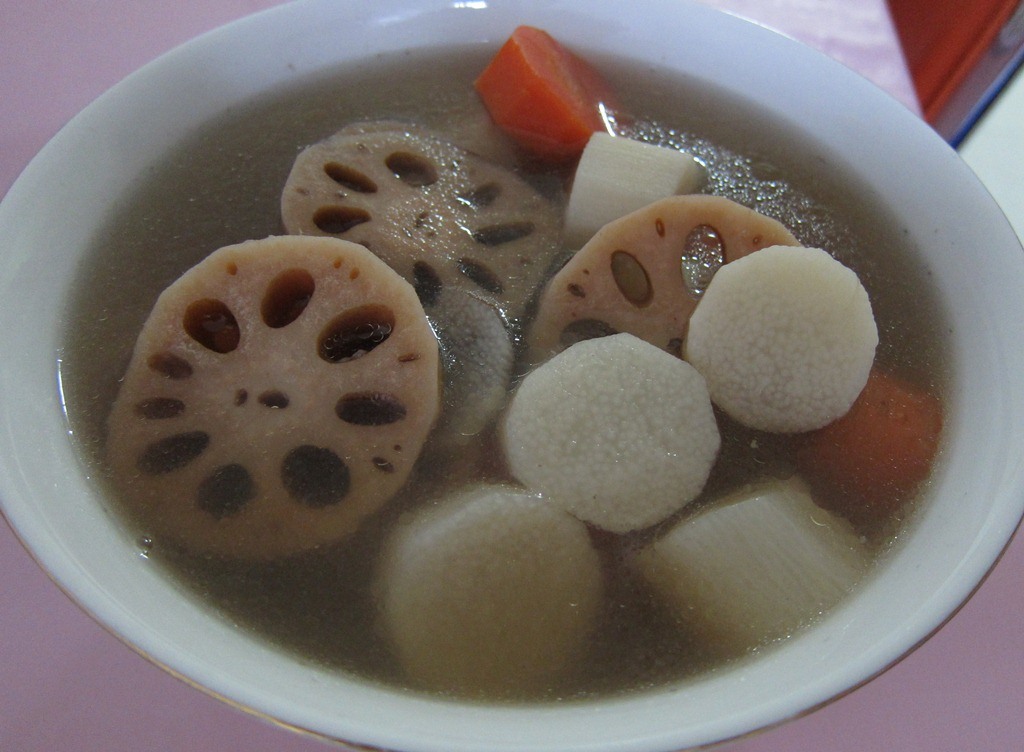 Mum's Yummy Recipe Lotus Root Wild Yam Soup