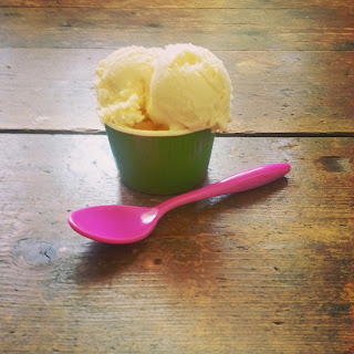 Delicious Delicious Delicious: Lemon Ice-Cream