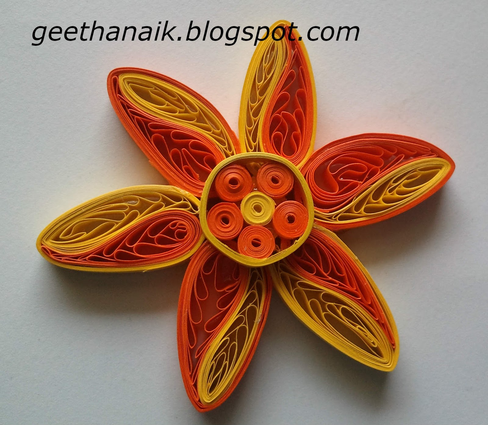 Crafty Me: Quilled flowers