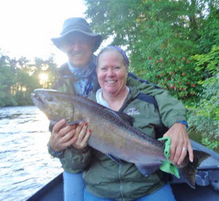 salmon-fishing-rogue-river-oregon