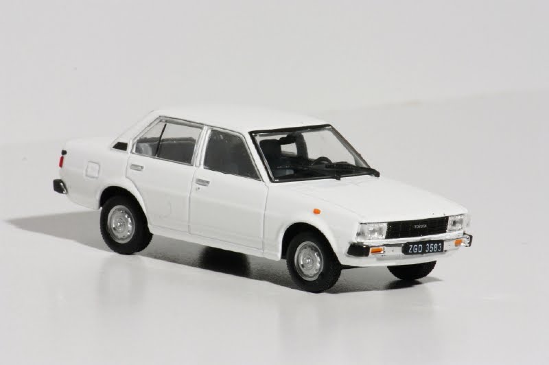 MiniAutoHobby: Toyota Corolla E70