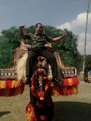 HUT PONPES NURUL HUDA KE 32 KEL PLOSOREJO DANDIM SRAGEN NAIK REOG