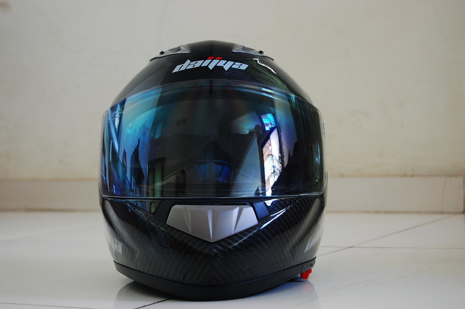 Review Daijya Carbon Fibre Helmet Bike Chronicles of India