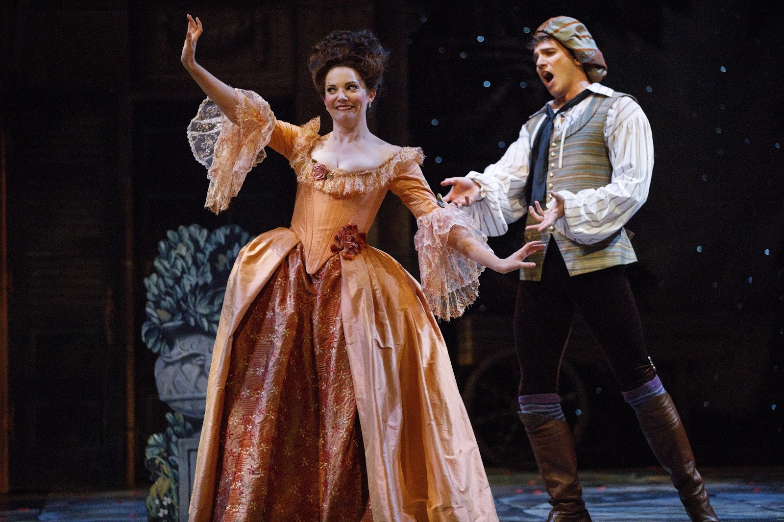 Фигаро здесь фигаро там картинки. Фигаро здесь фигаро там. Фигаро. Фигаро моцарт. Персонажи оперы свадьба фигаро.