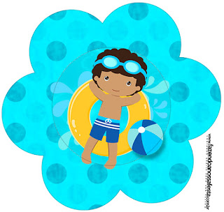 Fiesta en la Piscina, Niño Moreno: Invitaciones para Imprimir Gratis. Tarjeta con forma de flor de Fiesta en la Piscina, Niño Moreno.