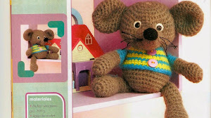 Muñeco al crochet: Ratoncito