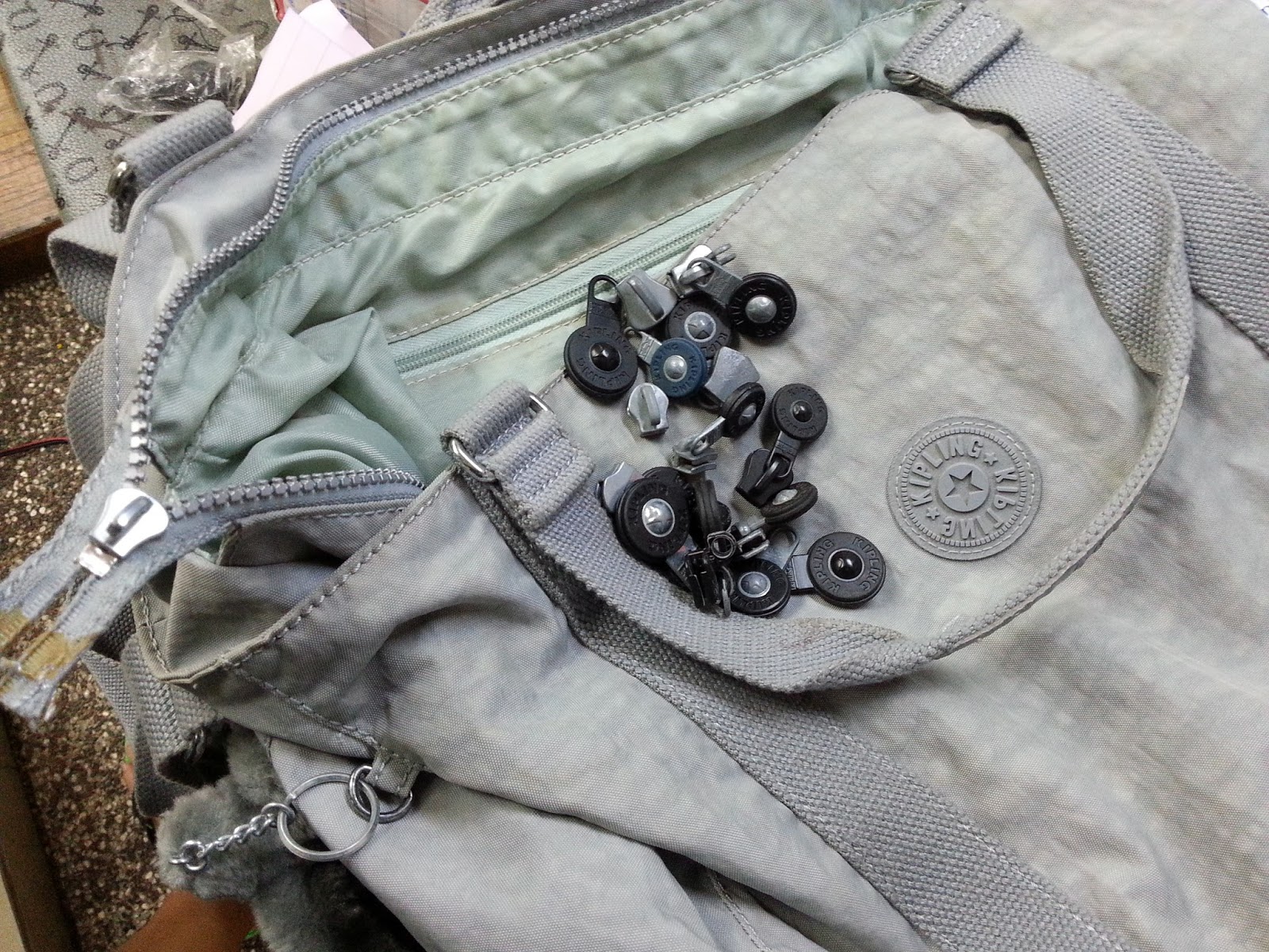 Kipling bag repair