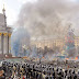 "Νύχτες Καραμανλή" του 2008 ζει το Κίεβο της Ουκρανίας για να μην περάσει η συμφωνία με Ρωσία και Πούτιν.