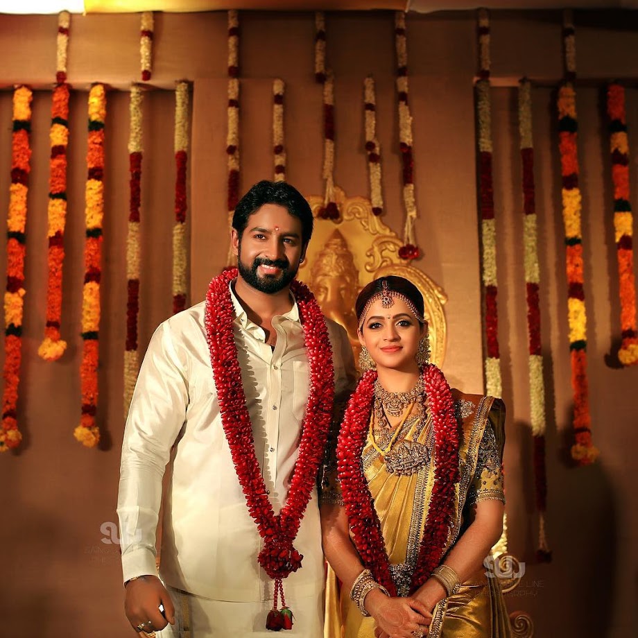 Bhavana Wedding Photos by Mahadeven Thampy & SAINU WHITE LINE Photography