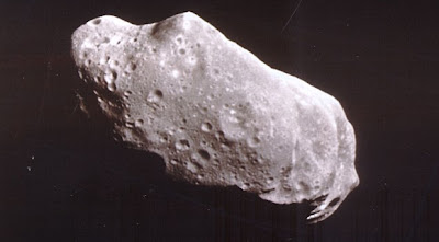 Asteroides rozando la Tierra: ¿La Hipótesis de Némesis es correcta?