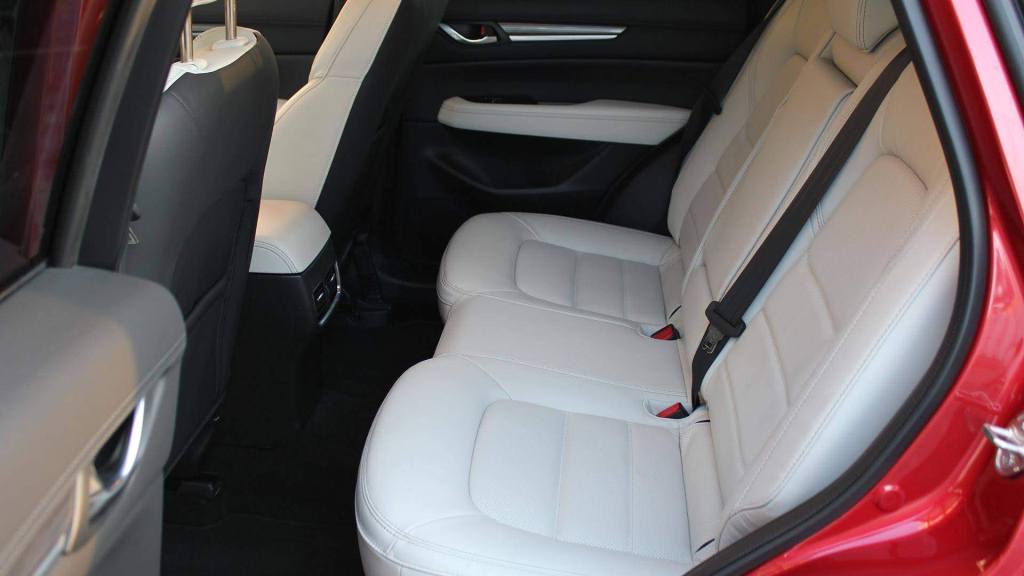 Задние сидения Mazda CX-5