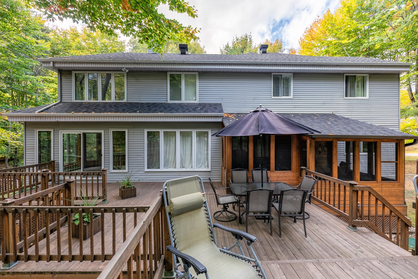 Paul and Diane Laflamme 2695 Rue Simpson, SaintLazare Centris 14405592