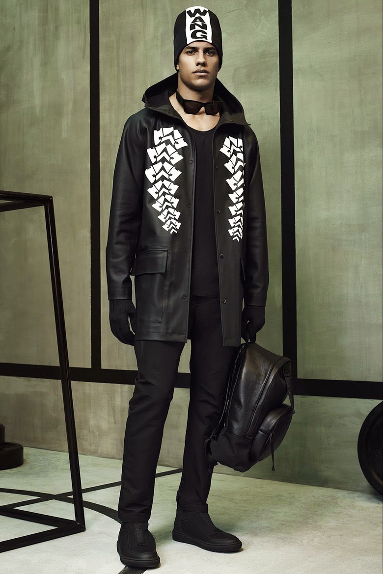 Collection Hommes Alexander Wang x H&M 2014 neoprene sportswear fashion bonnet parka cuir sac à dos cuir