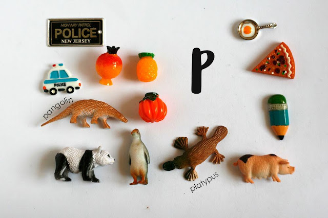 Language objects for Montessori alphabet box by TomToy