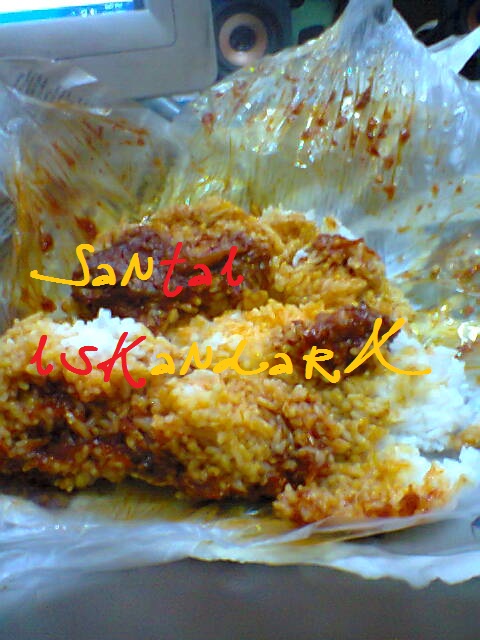 Santai-iskandarX-Makanan-Malam-Pilihan-iskandarX-is-makan-nasik-bungkus-lagi-malam-nie-iskandarx.blogspot.com