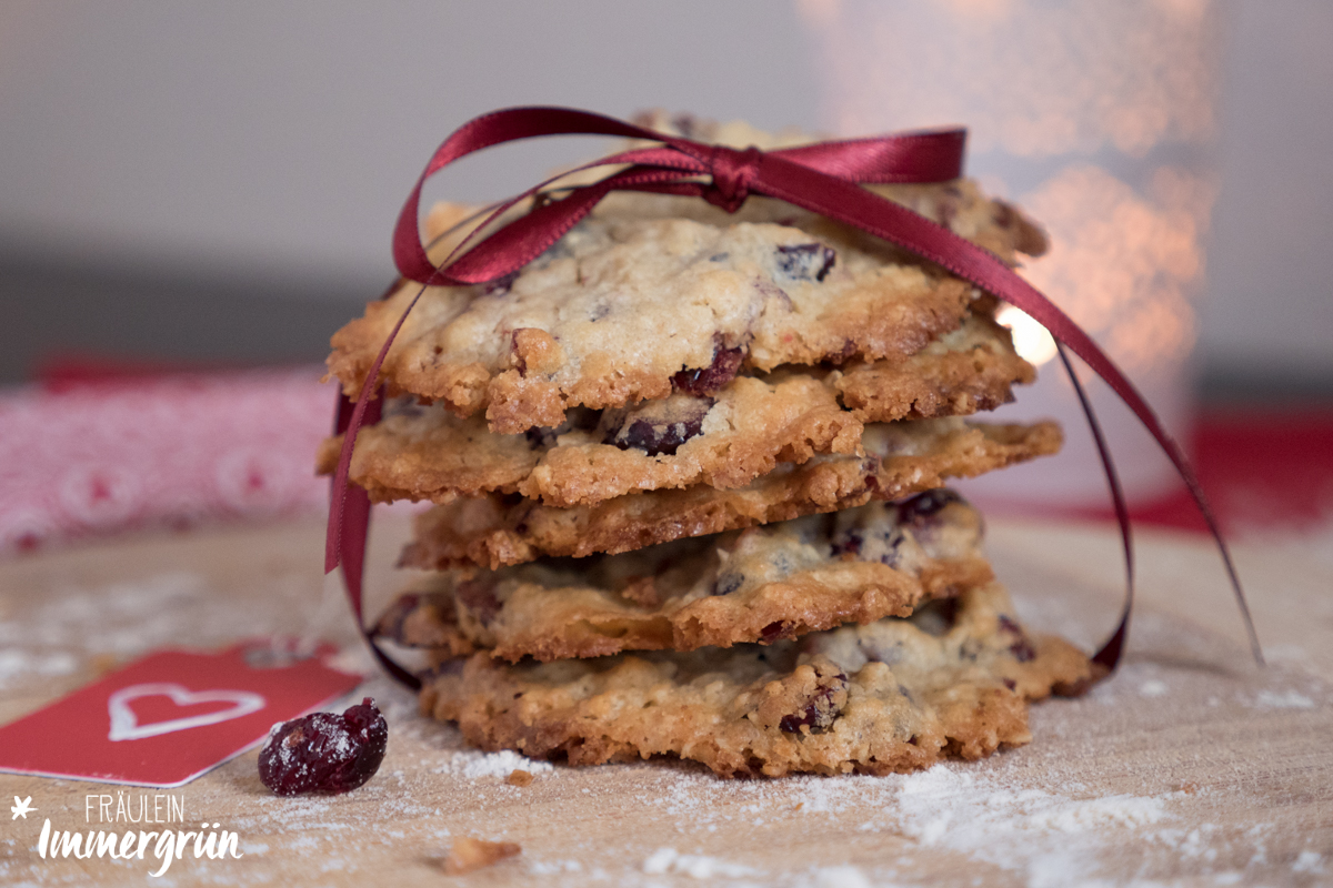 Fräulein Immergrün: Küchensonntag: Cranberry-Weiße Schokoladen-Cookies