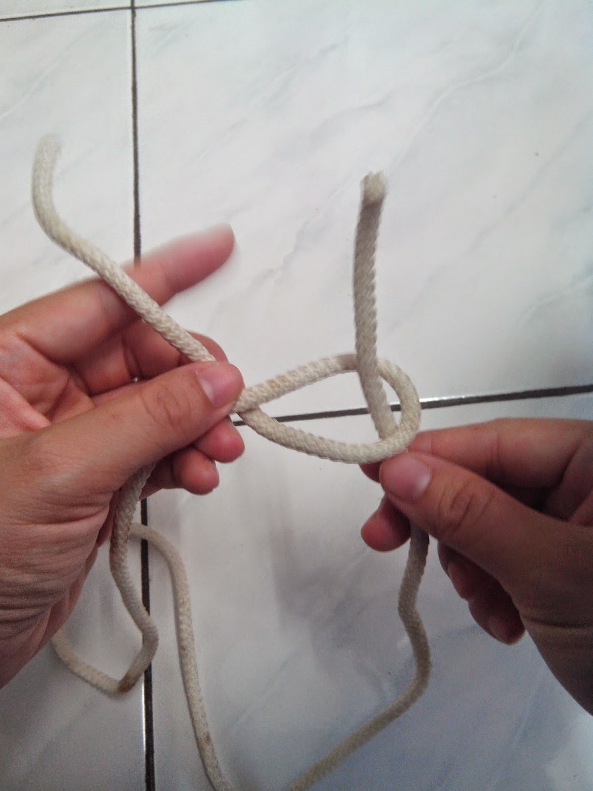 教学分享: Ikatan :Simpul Manuk (Clove Hitch),Simpul Tindih Kasih ( Bowline ...