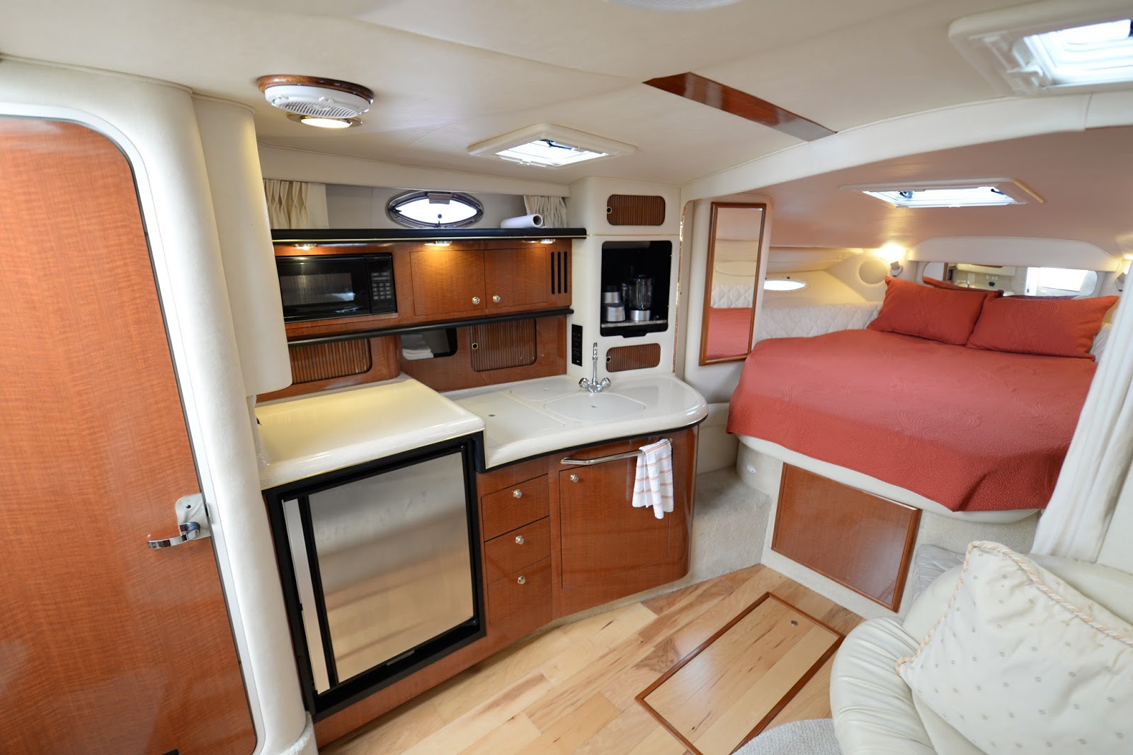Sea Ray 340 Sundancer Restoration: And Some Interior Pictures......