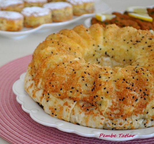 Kek Kalıbında Peynirli Börek Pratik Tarifim