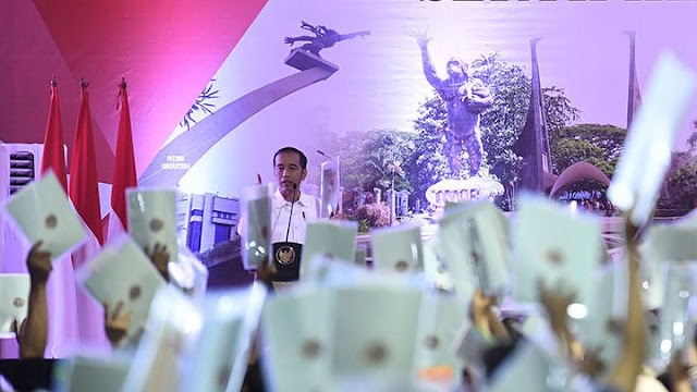 BPN Tarik Lagi 100 Sertifikat Tanah Program Jokowi BPN Tarik Lagi 100 Sertifikat Tanah Program Jokowi