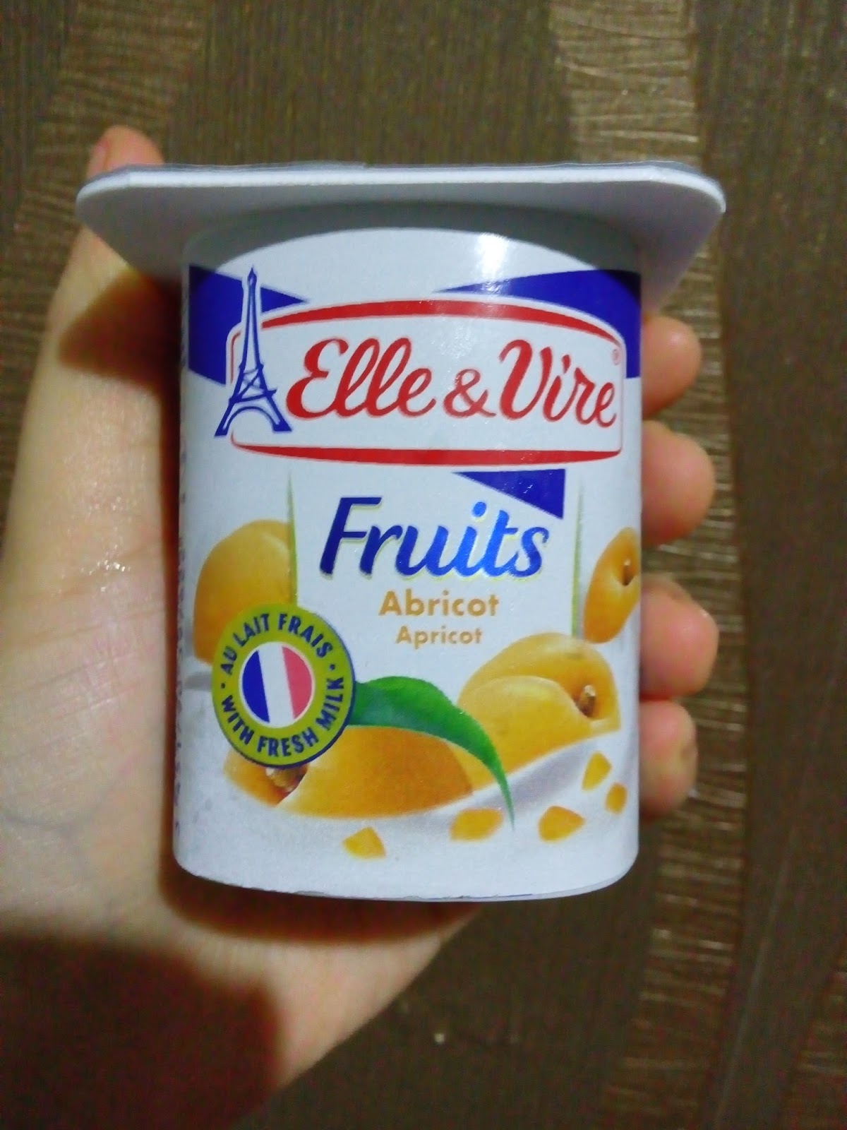 Michelle Charissa: Elle & Vire Fruits Apricot Yogurt