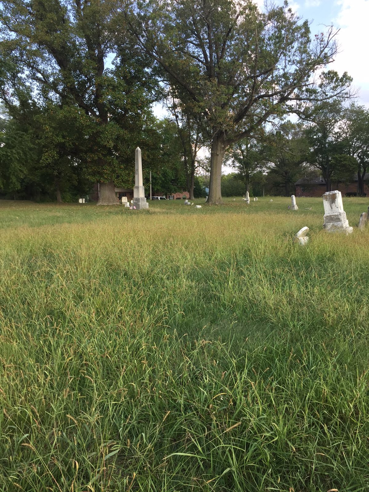 Graduate Grumblings Our neighborhood cemetery. Who owns old cemeteries?