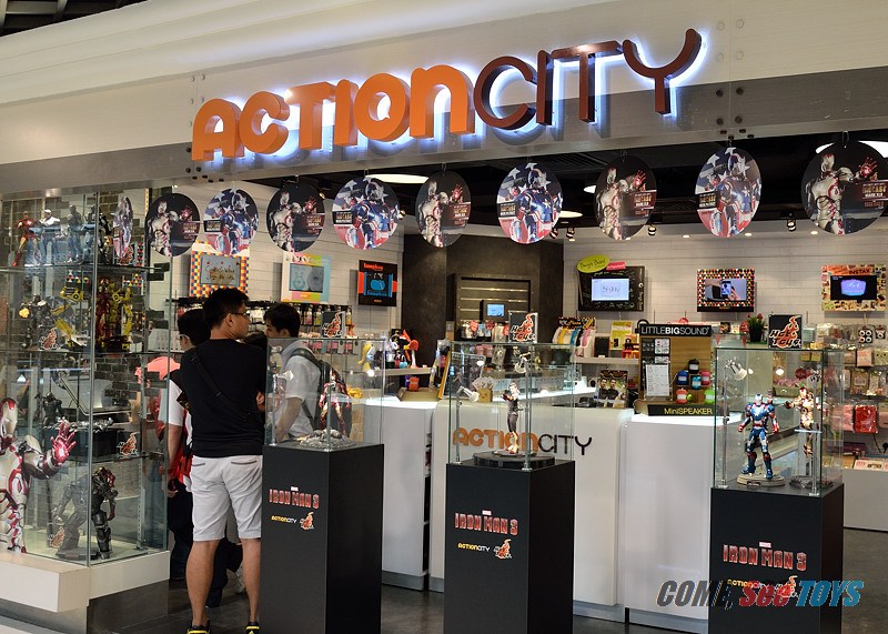 Come, See Toys Hot Toys Iron Man Exhibit at Action City Bugis Store