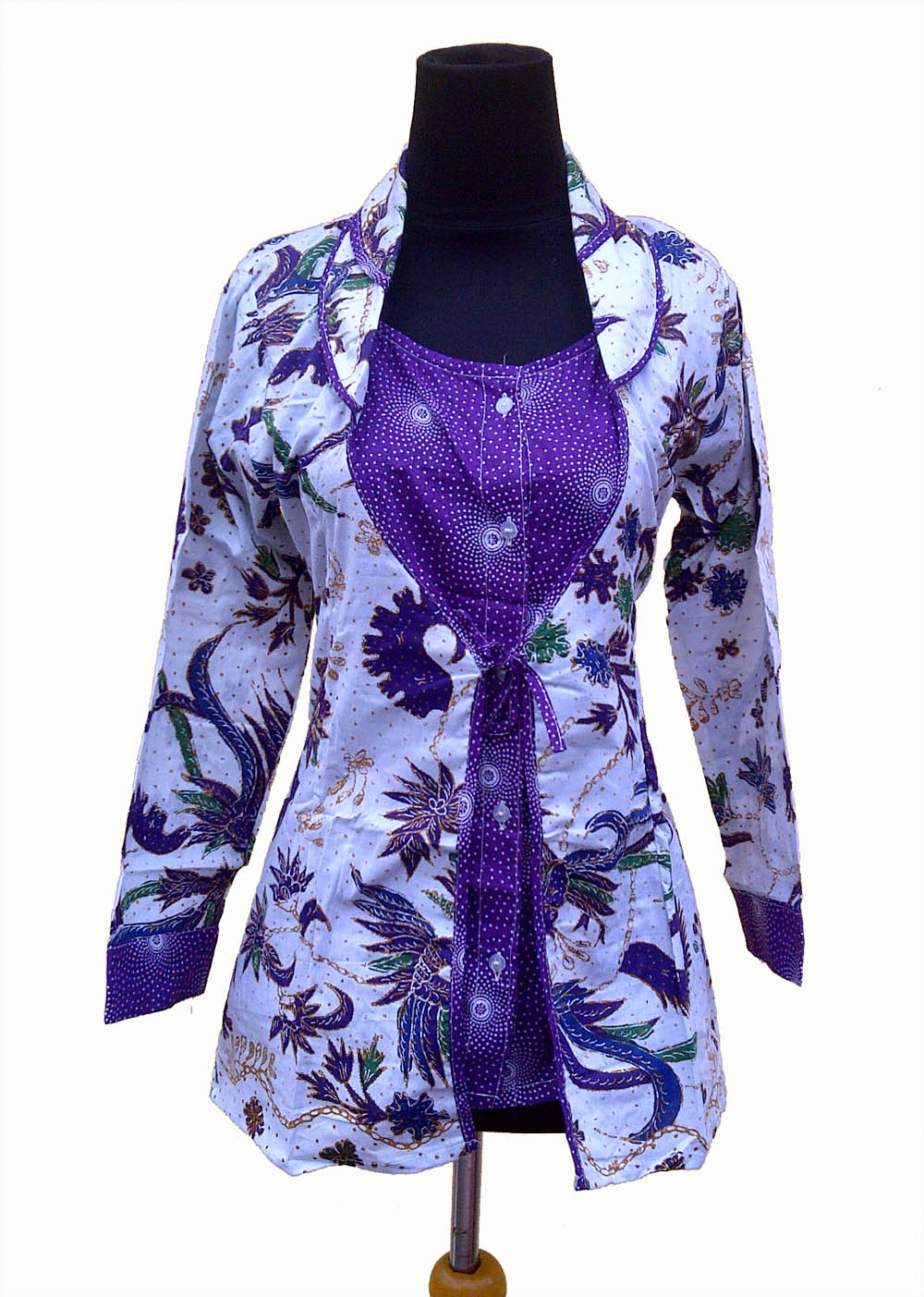 11 Model Baju Batik Kerja Guru Lengan Panjang, Terpopuler