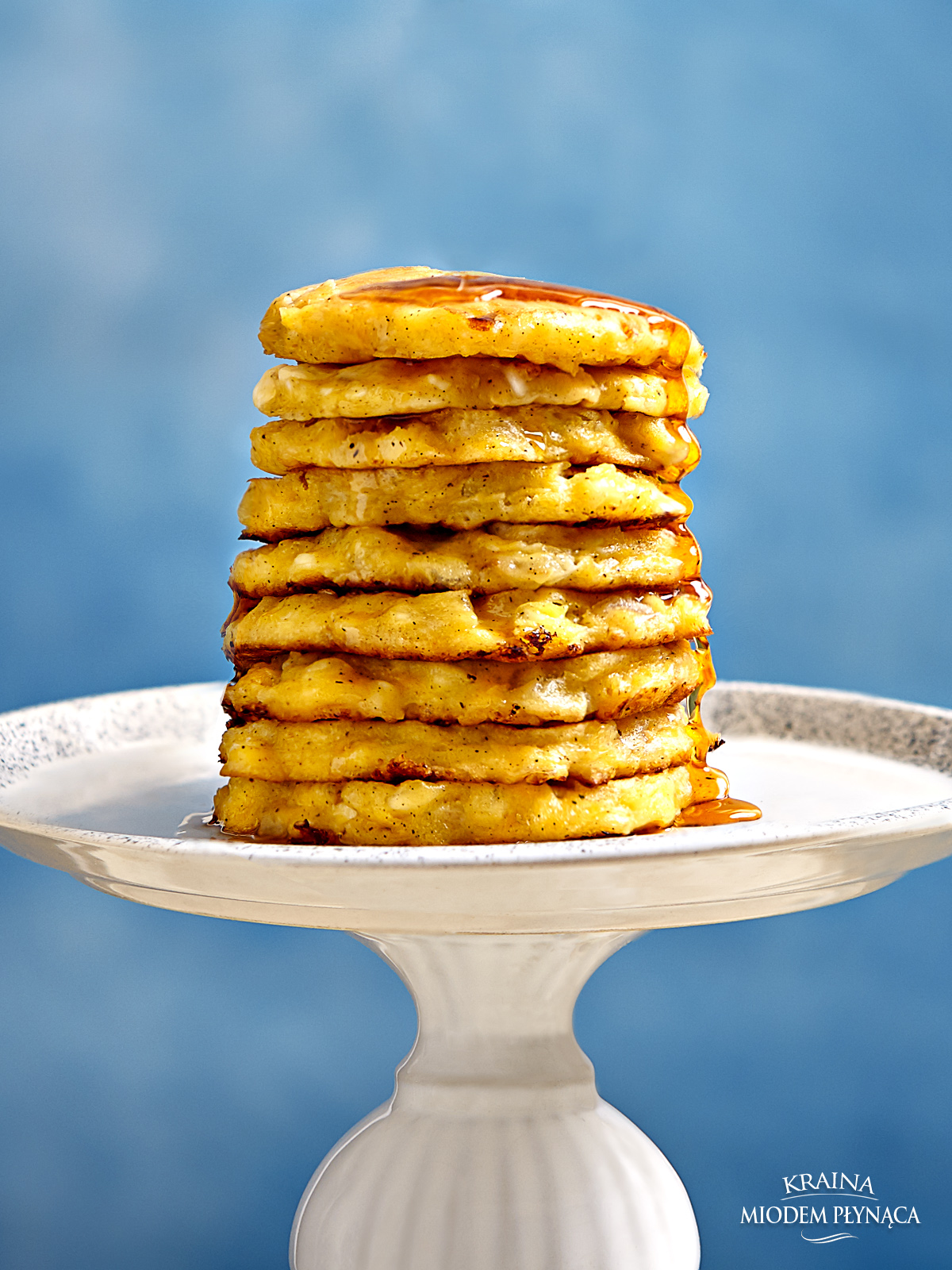 Soczyste placki na serku wiejskim z jabłkiem placki z jabłkiem, pancakes z jabłkiem, placki z serkiem wiejskim, pancakes z serkiem wiejskim, placki na serku, pancakes na serku, grube placki, deser z jabłkami, kraina miodem płynąca