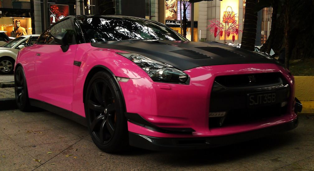 Overkill Pink Nissan GTR Photos New Car Concept