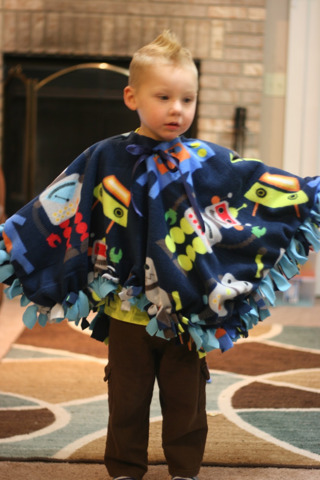 newly-wed-newly-bred-no-sew-fleece-car-seat-poncho-sewing-fleece