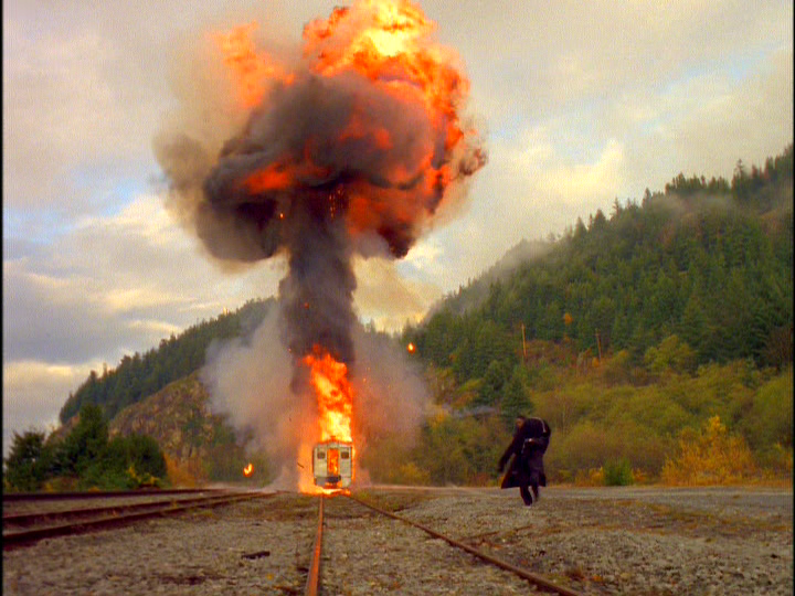 the-x-files-731-train-explosion.png