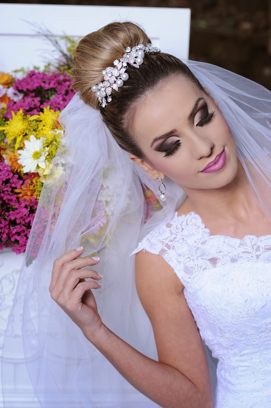 Blog Studio One Cabelos e Noivas: Dicas de penteados para noiva com véu