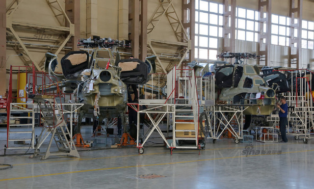 خط انتاج مروحيات Mi-28NE الروسيه  Russian%2BMi-28NE%2Battack%2Bhelicopter%2Bproduction%2Bplant%2B6