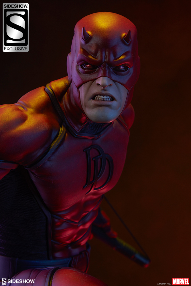 toyhaven Sideshow Collectibles 21inch tall Daredevil Premium Format