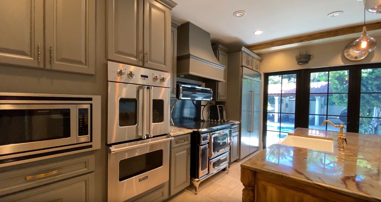 25 Photos vs. 1100 S Greenway Dr, Coral Gables, FL vs. Home Interior Design Tour