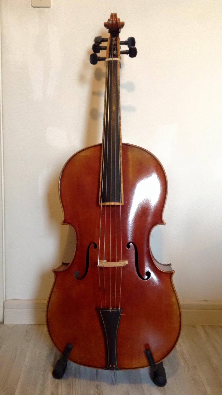 Música Antigua en Chile Se vende Cello Piccolo construido por