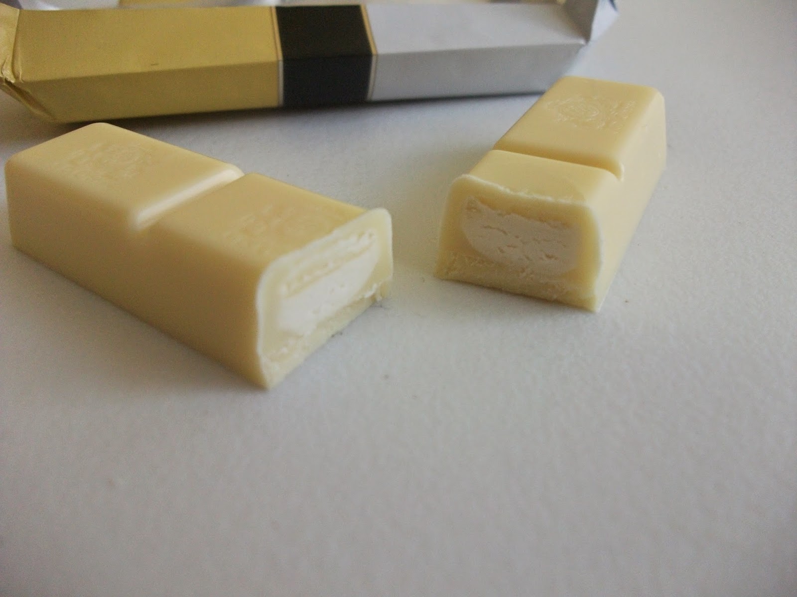 JD Gross Vanilla Mousse White Chocolate Bars Review (Lidl)