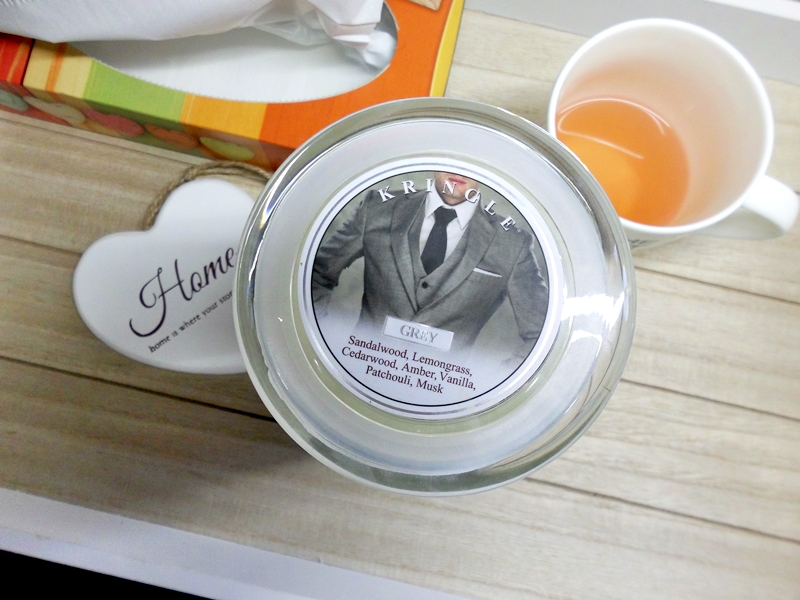 Czarnulkaablog Świeca Kringle Candle Grey