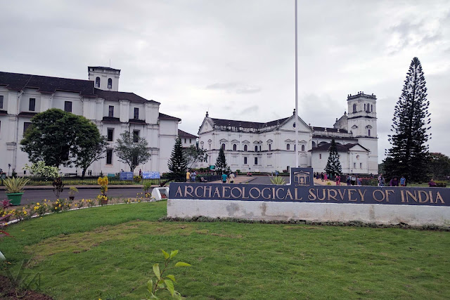 Church of St Francis of Assisi & Se Cathedral, Old Goa Church of St Francis of Assisi & Se Cathedral, Old Goa