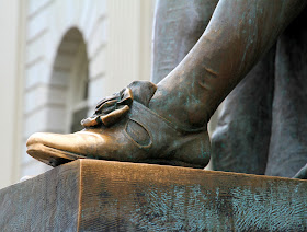 John Harvard's Toes