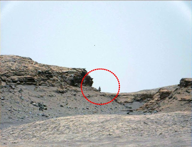 Il misterioso osservatore su Marte che segue il Mars Curiosity
