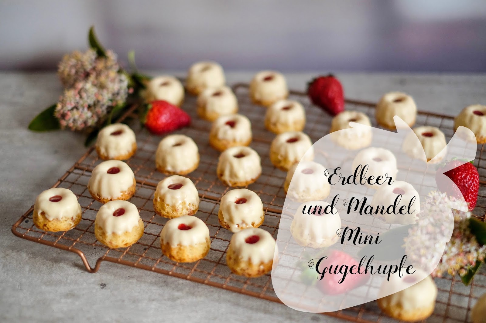 Erdbeer und Mandel Mini Gugelhupfe | Marion&amp;#39;s Kaffeeklatsch