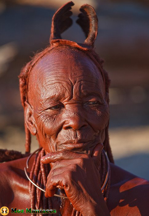 Vovó do povo Himba