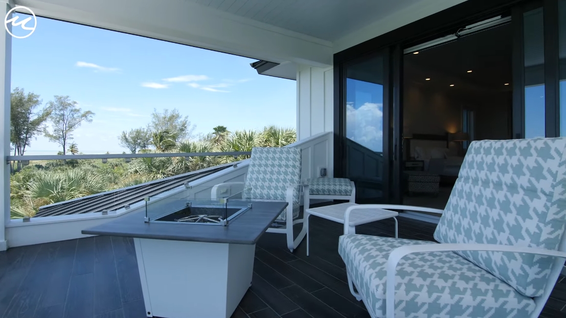 34 Interior Design Photos vs. Sanibel Island, FL Luxury Beachfront Mansion Tour